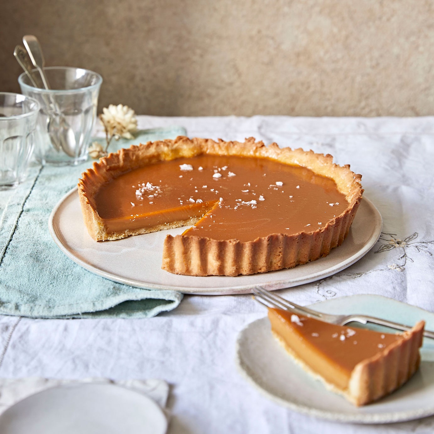 Salted caramel tart