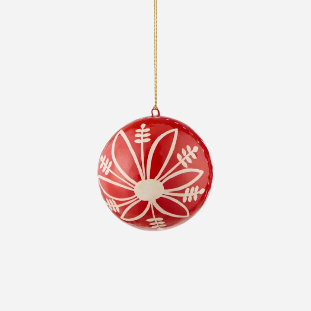 Image may contain: Accessories, Jewelry, Necklace, and Ornament