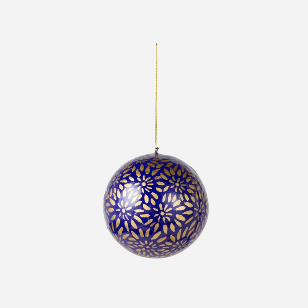 Image may contain: Accessories, Art, Porcelain, Pottery, Ornament, Jewelry, and Necklace